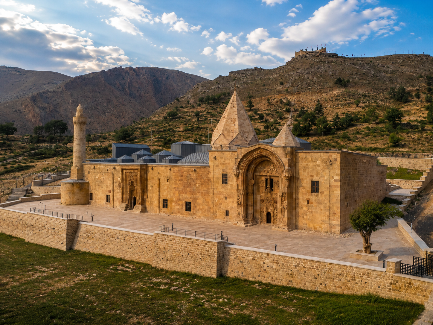 Divriği Ulu Cami Ve Darüşşifası - Mekan kapak görseli