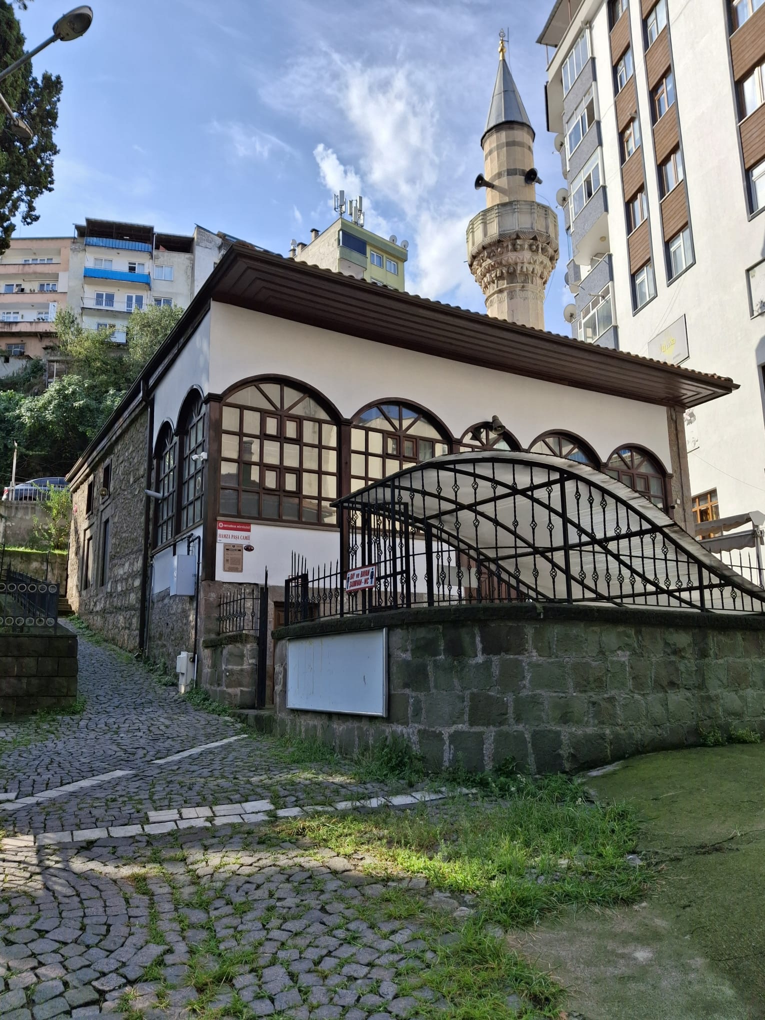 Hamza Pasha Mosque
