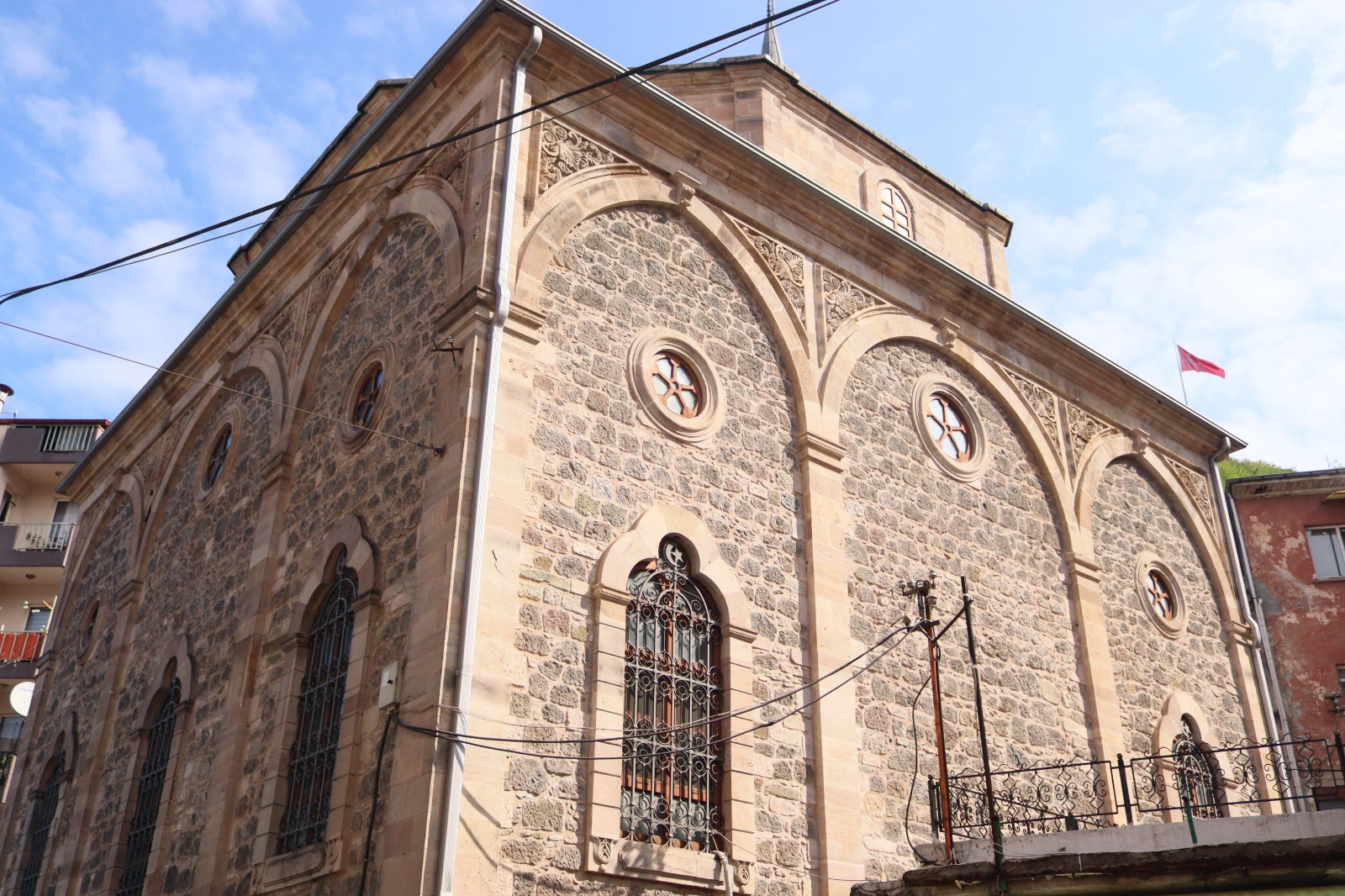 Kapu Camii - Mekan kapak görseli