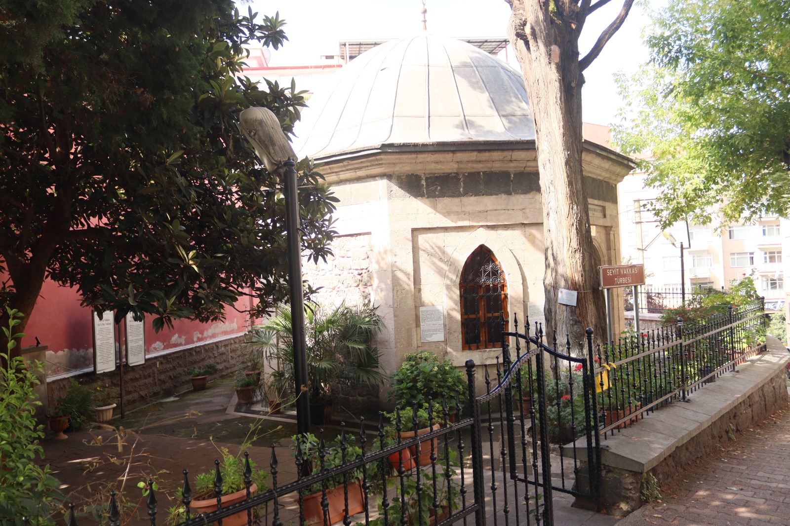 Seyyid Vakkas Tomb